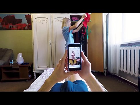 ❤️ Üvey kızkardeş, anne eve gelmeden önce kardeşi boşalmak yaptı Porno tr.marketapp.top